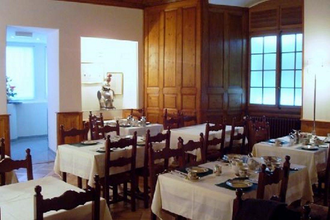 Hotel De La Couronne Morges Exterior photo